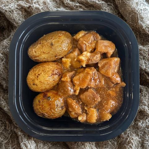 Fricasé de cerdo a la barbacoa con patatas baby (350g)